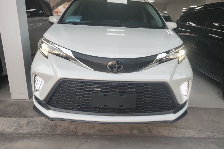 Used Toyota Granvia 2024 2.5L Hybrid Comfort Edition