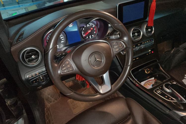 Used Mercedes-Benz GLC 2018 GLC 260 4MATIC Luxury Model