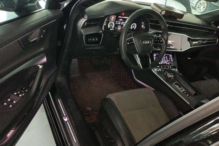 Used Audi A6L New Energy 2020 55 TFSI e quattro Interior 3