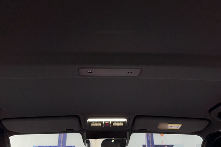 Used iCAR V23 2026 Model 401 Two-Wheel Drive Super Sports Edition Headliner