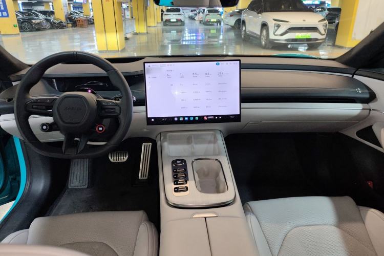 Used Xiaomi Auto SU7 2024 Four-Wheel Drive Ultra-Long Range Advanced Intelligent Driving Max Edition Center Console