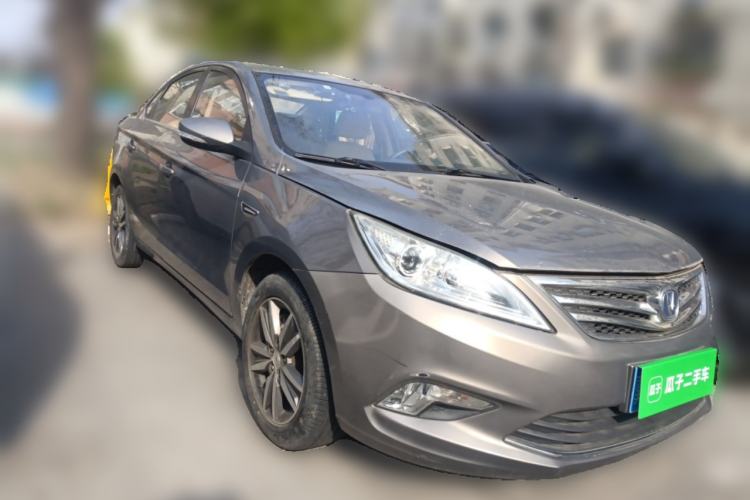 Used CHANGAN Eado 2015 1.6L Manual Luxury Model China IV Standard Front Right 45 Deg