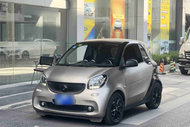 Used smart fortwo 2015 1.0L 52 kW hardtop Dynamic version