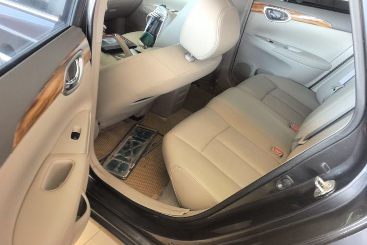 Used Nissan Sylphy 2014 1.6XV CVT Deluxe Edition
