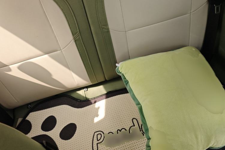 Used Geely Galaxy Panda 2025 210km Panda Rider Left Rear Seat