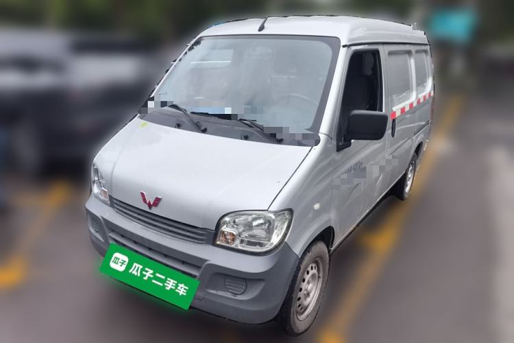 Used Wuling Zhiguang 2020 1.2L Van Utility Model China VI Emission Standard 2 Seats LSI