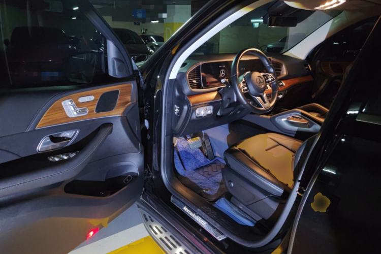 Used Mercedes-Benz GLE-Class 2020 GLE 450 4MATIC Stylish Model
