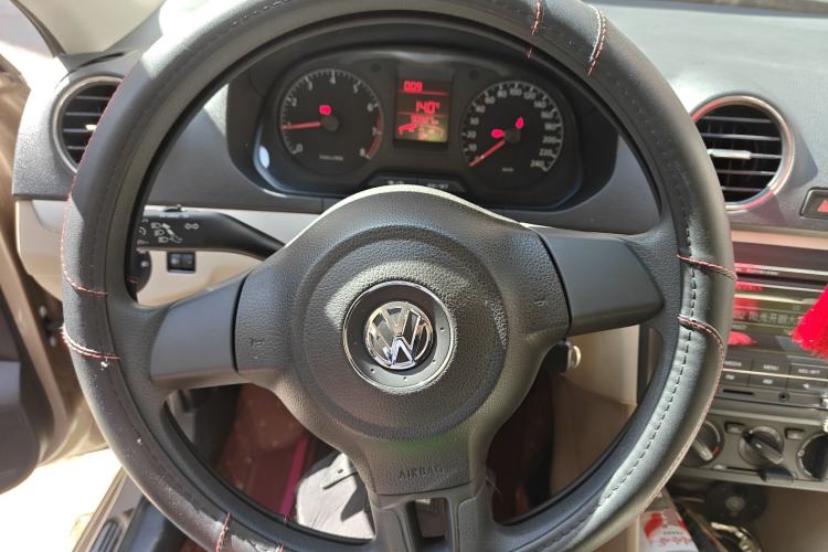 Used Volkswagen Jetta 2013 1.6L Manual Comfort Model Steering Wheel
