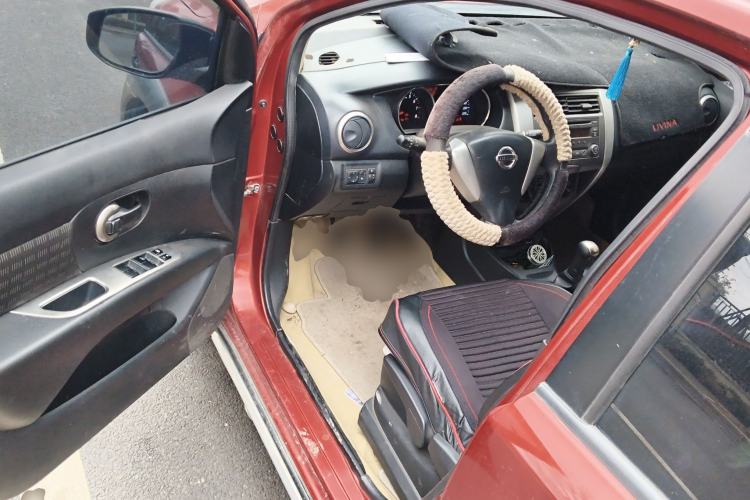 Used Nissan Livina 2013 JINRUI 1.6XV Manual Luxury Edition