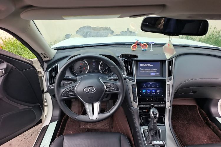 Used Infiniti Q50L 2018 2.0T Enjoyment Version China VI Standard
