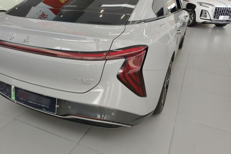 Used Hongqi EH7 2024 760 Pro+ Four-Wheel Drive Version Right Rear Taillight