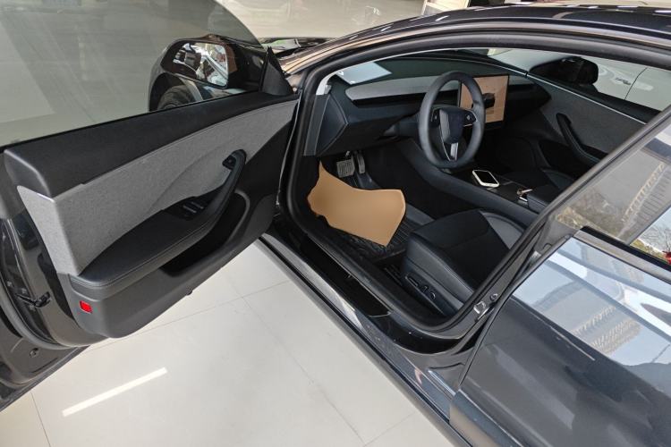 Used Tesla Model 3 2023 Rear-Wheel-Drive Version