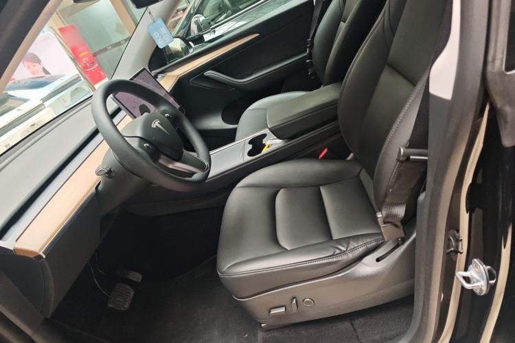 Used Tesla Model Y 2021 Standard Range Rear-Wheel Drive Version