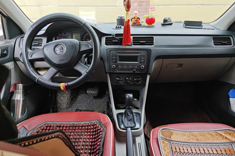 Used Skoda Rapid 2013 1.6L Automatic Smart Selection Model