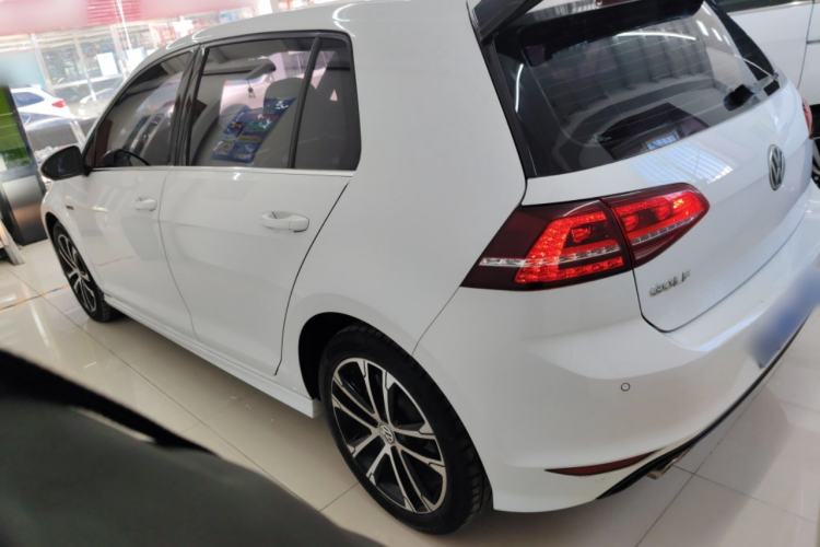 Used Volkswagen Golf 2016 1.4TSI Automatic R-Line