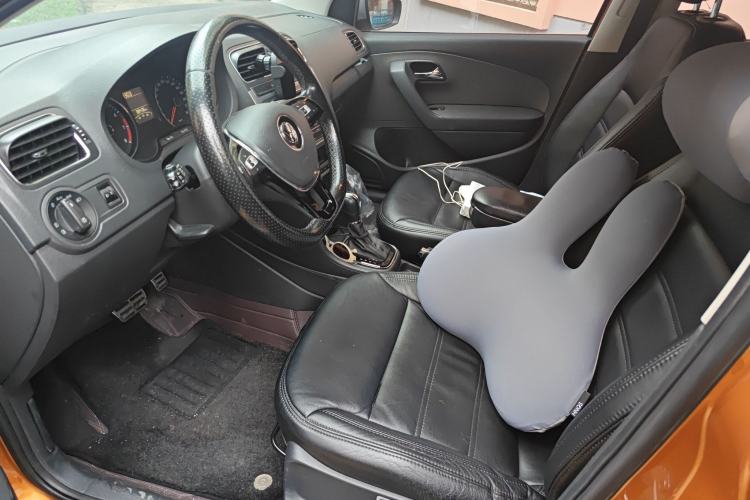 Used Volkswagen Polo 2014 1.6L Cross Polo Automatic