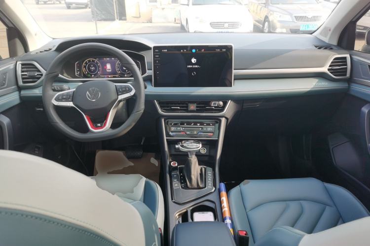 Used Volkswagen Tharu 2024 300TSI Two-Wheel-Drive Moon Luxury Edition Center Console