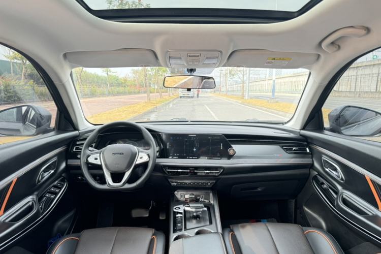 Used CHANGAN OSHAN X7 PLUS 2022 1.5T Blue Whale Edition Automatic ZhiZun Model
