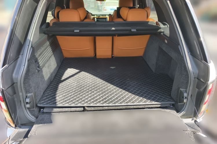 Used Land Rover Range 2014 3.0 TDV6 Vogue Trunk