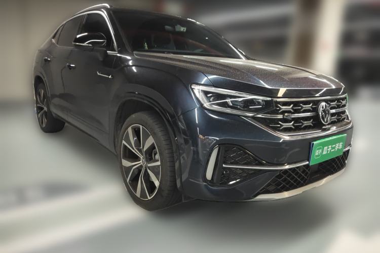 Used Volkswagen Tayron X 2023 330TSI Two-Wheel-Drive Flagship Smart Edition Front Right 45 Deg