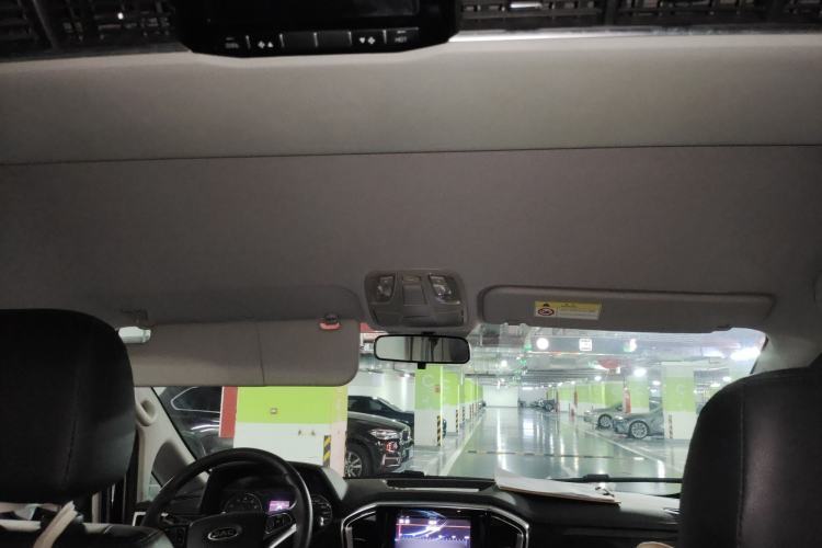 Used JAC Refine M4 2017 2.0T Manual Luxury Version