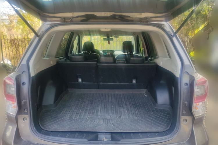 Used Subaru Forester 2016 2.5i Luxury Navigation Edition Trunk