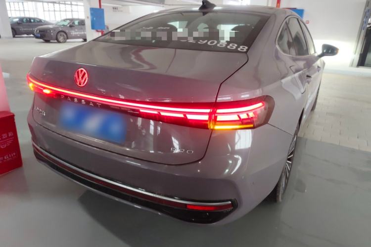 Used Volkswagen Passat 2025 Pro 380TSI Dragon Supreme Edition
