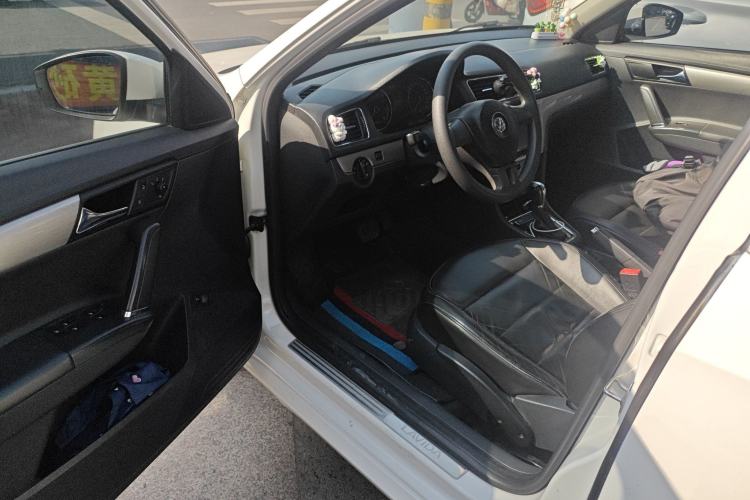 Used Volkswagen Lavida 2013 Restyled Classic 1.6L Automatic Comfort Edition
