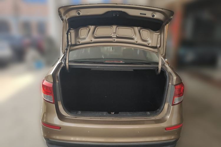 Used Kia K2 2015 Sedan 1.4L MT GLS Trunk