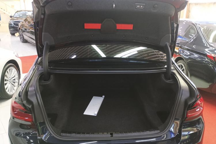 Used BMW 5 Series 2022 Second Facelift 530Li Luxury Edition Premium Package