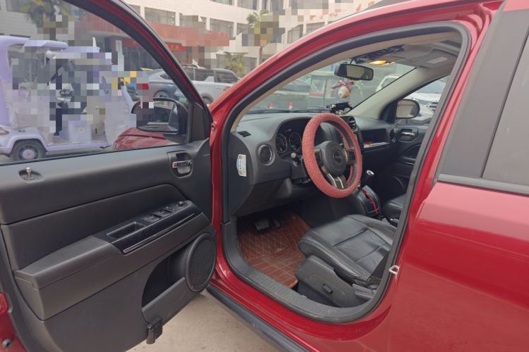 Used Jeep Compass 2013 2.4L Four-wheel Drive Black Edition with Navigation