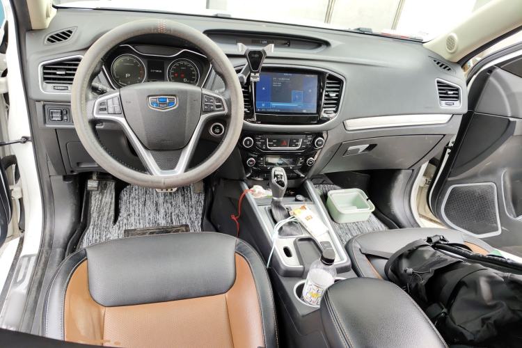 Used Geely Auto Vision X6 2016 1.3T CVT Flagship Model
