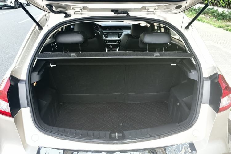 Used Geely Auto Vision X3 2017 1.5L Manual Luxury Model
