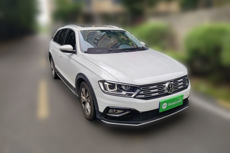 Used Volkswagen C-TREK 2018 1.5L Automatic Comfort Model Front Right 45 Deg