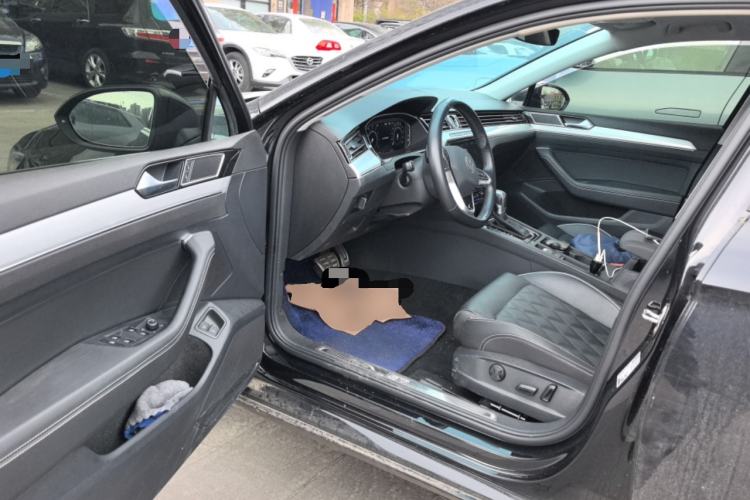 Used Volkswagen Magotan GTE Plug-in Hybrid 2022 GTE Luxury Model Driver Seat