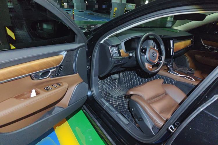 Used Volvo S90 2020 Facelift T5 Smart & Luxurious Edition Driver Seat