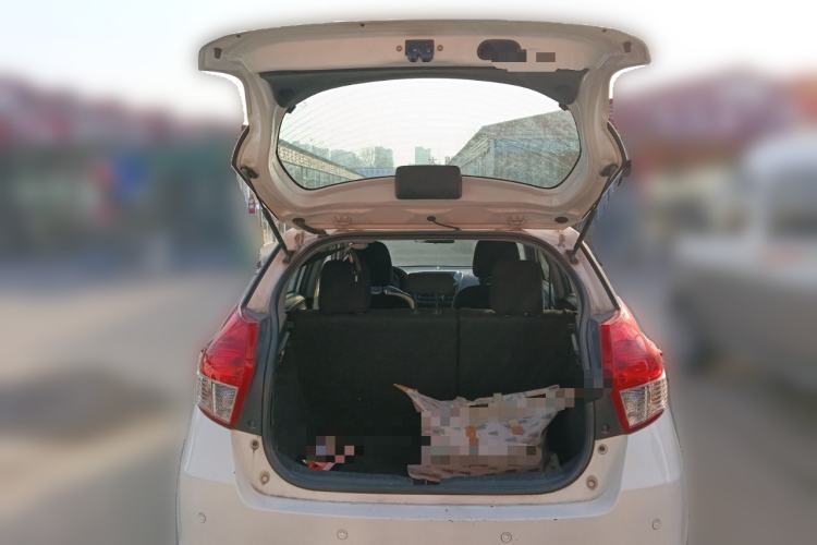 Used Toyota YARiS L Zhi Xuan 2015 1.5E Automatic Charm Edition