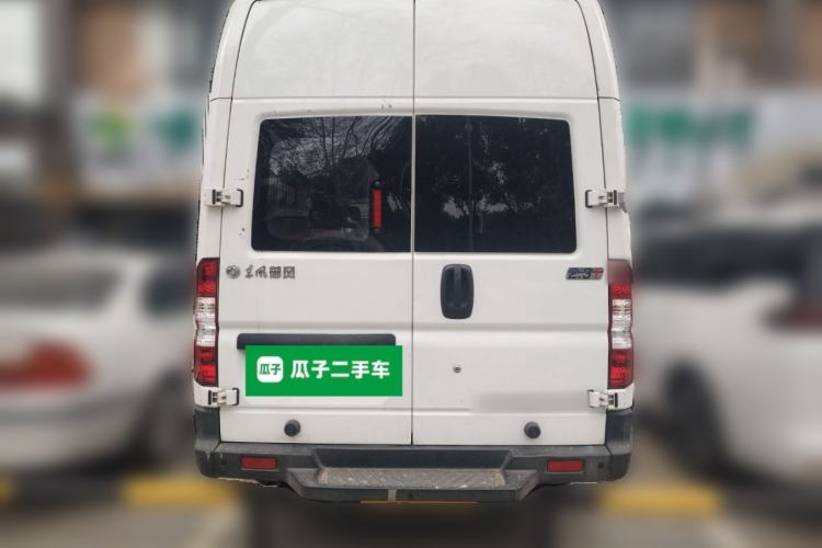 Used Dongfeng Yufeng 2021 2.3T Power King Front-Drive Logistics Van Long Wheelbase High Roof 6-9 Seats China VI Standard M9T Rear