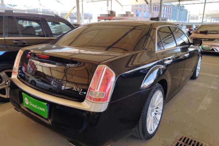 Used Chrysler 300C 2014 3.0L Excellence Edition
