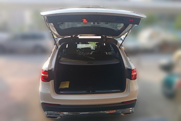 Used Mercedes-Benz GLC 2016 GLC 300 4MATIC Dynamic Model Trunk