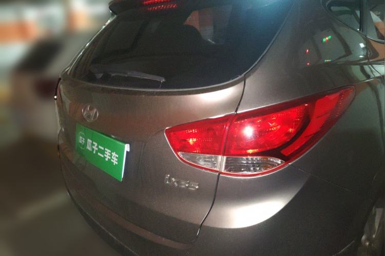 Used Hyundai ix35 2013 2.0L Automatic Two-Wheel Drive Smart GLS China IV Standard Rear