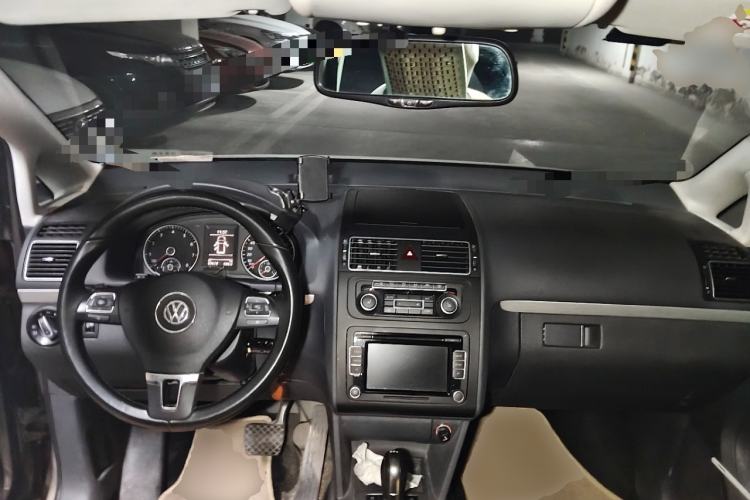 Used Volkswagen Touran 2015 1.4T DSG Luxury Edition 5-Seater