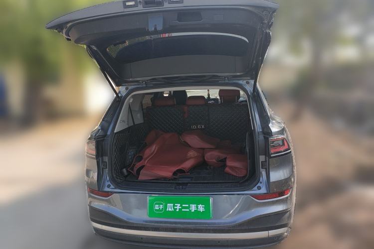 Used Volkswagen ID.6 X 2021 Pure Edition Trunk