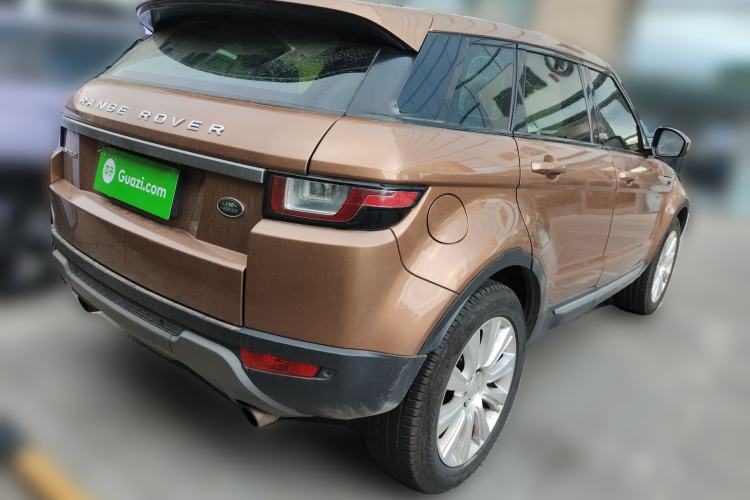 Used Land Rover Range Evoque 2017 2.0T SE Smart Glow Edition Rear Right 45 Deg