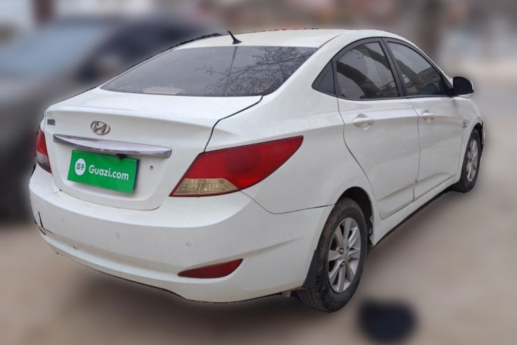 Used Hyundai Verna (older generation) 2010 Sedan 1.4L Manual Comfort GS
