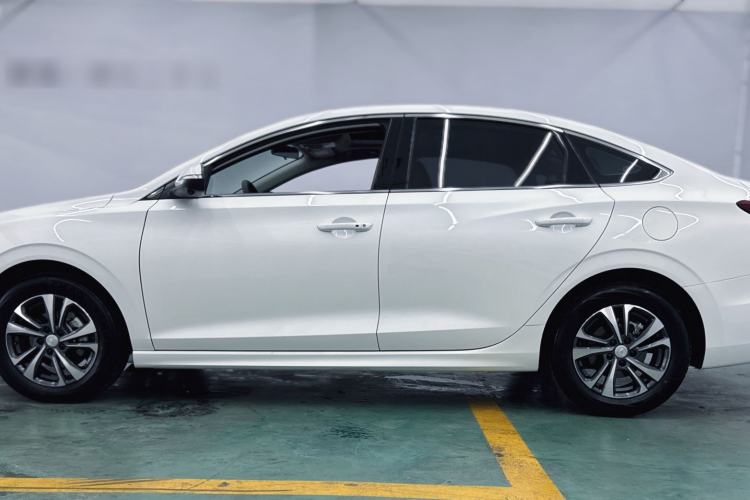 Used Changan Eado 2022 PLUS Blue Whale NE 1.4T GDI DCT Prestige Edition