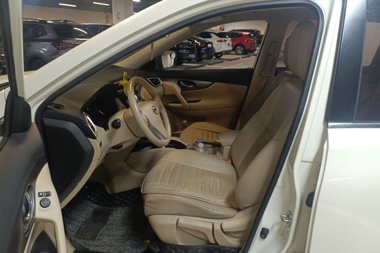 Used Nissan X-Trail 2014 2.0L CVT Comfort Edition 2WD Left Front Seat