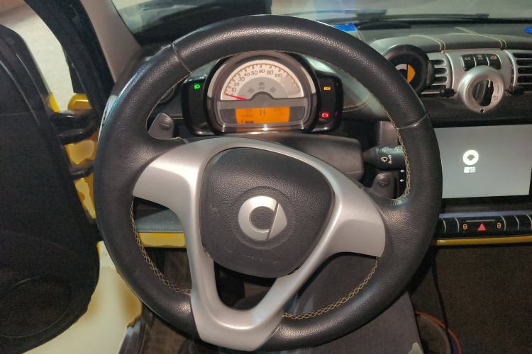 Used smart fortwo 2013 1.0 MHD Hardtop City Ranger Special Edition
