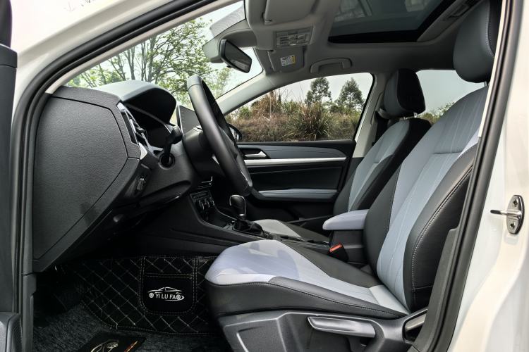 Used Volkswagen Lavida 2023 Revised Version 1.5L Automatic Starry Sky Edition – 5 Million Units Interior 1