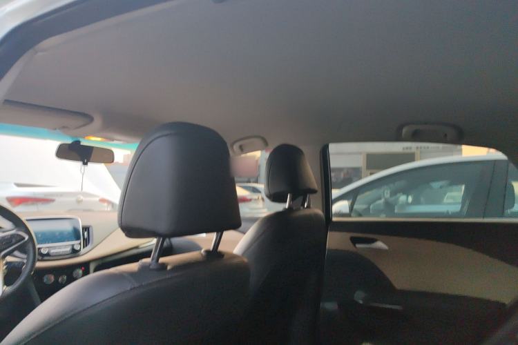 Used Chevrolet Monza 2020 320 Automatic Enjoyment Edition Headliner